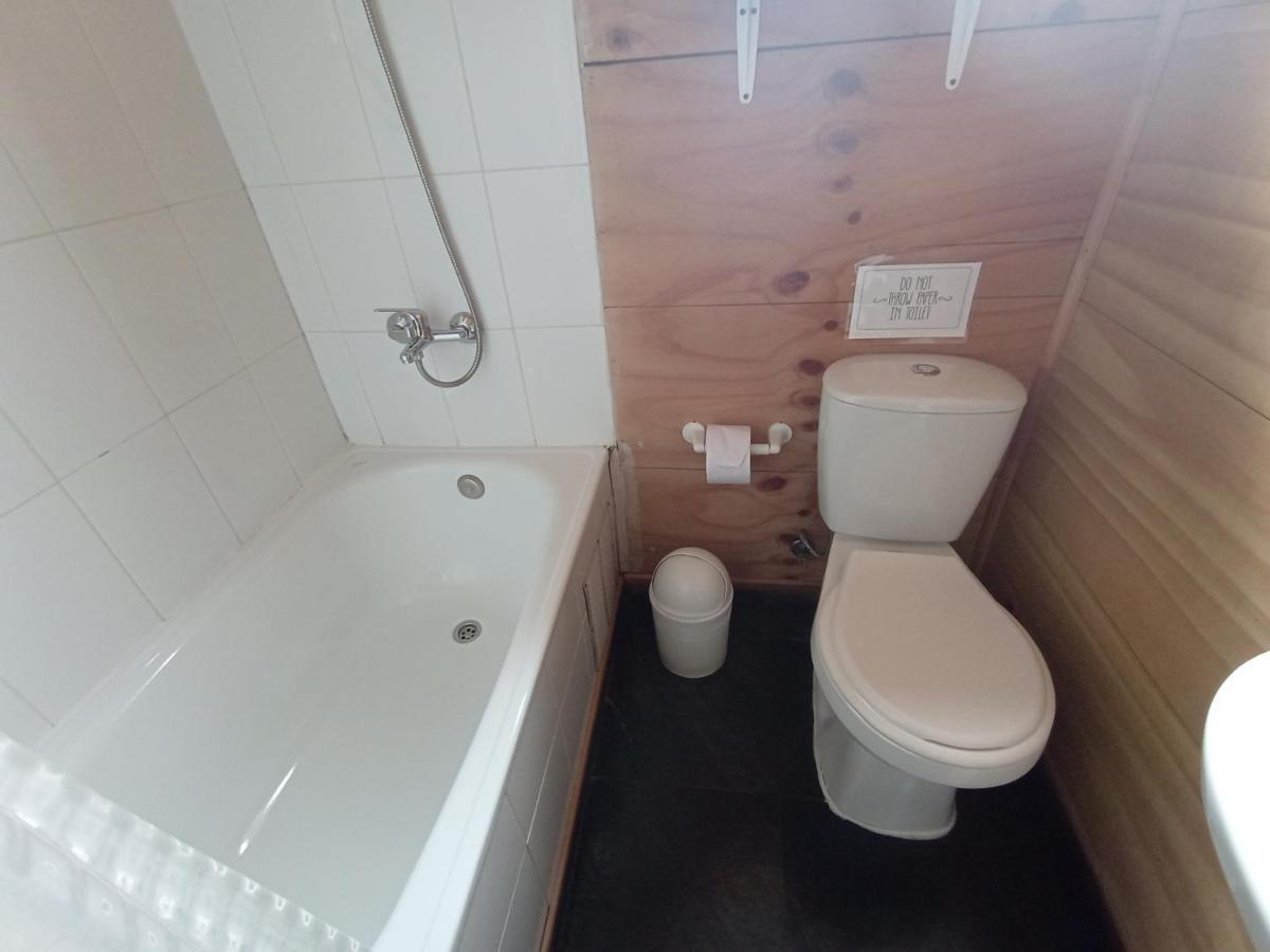 Hostal Palafito Waiwen Кастро Екстер'єр фото